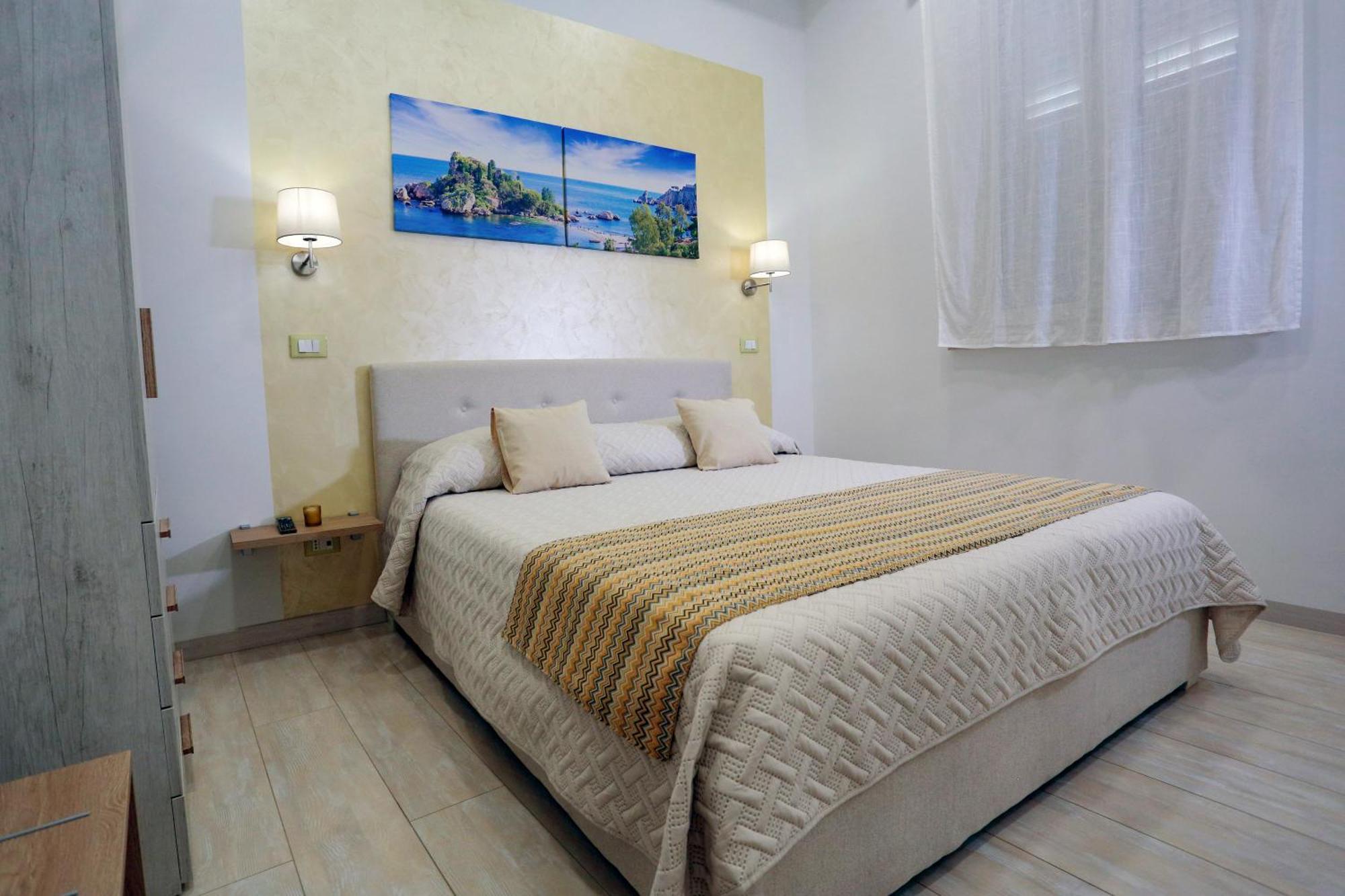 Theos Holidays Apartments Giardini Naxos Exterior photo